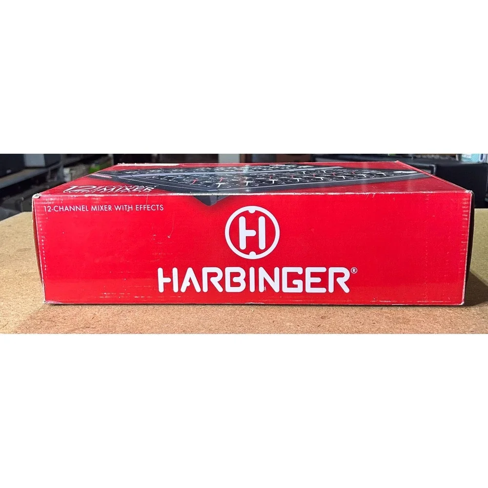 Harbinger‎ L1202FX Black 12-Channel Wireless Compact Analog Mixer with Effects